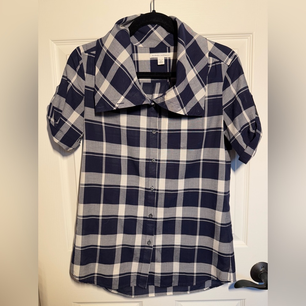 Banana Republic Navy Plaid - Size Petite Xsmall (runs large)